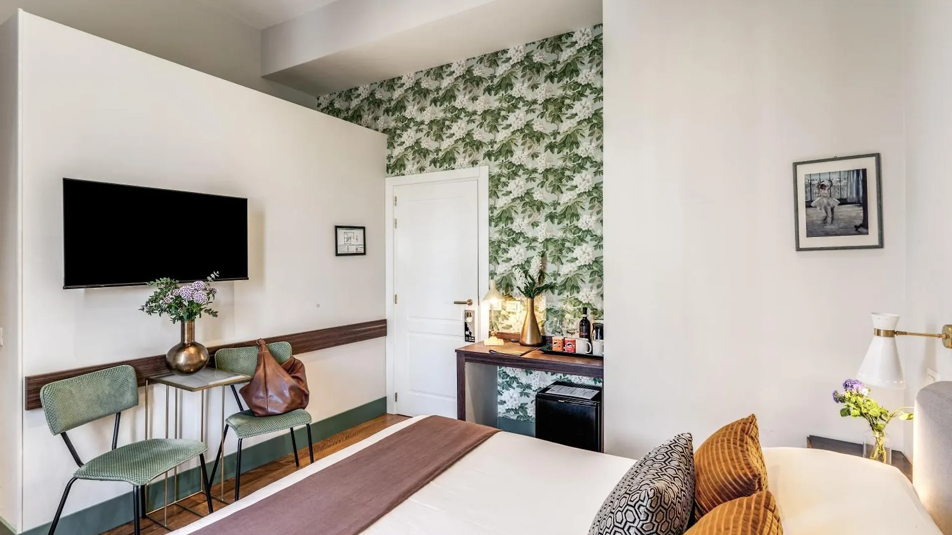 **  Tree Charme Trilussa Bed & Breakfast Rome Italy
