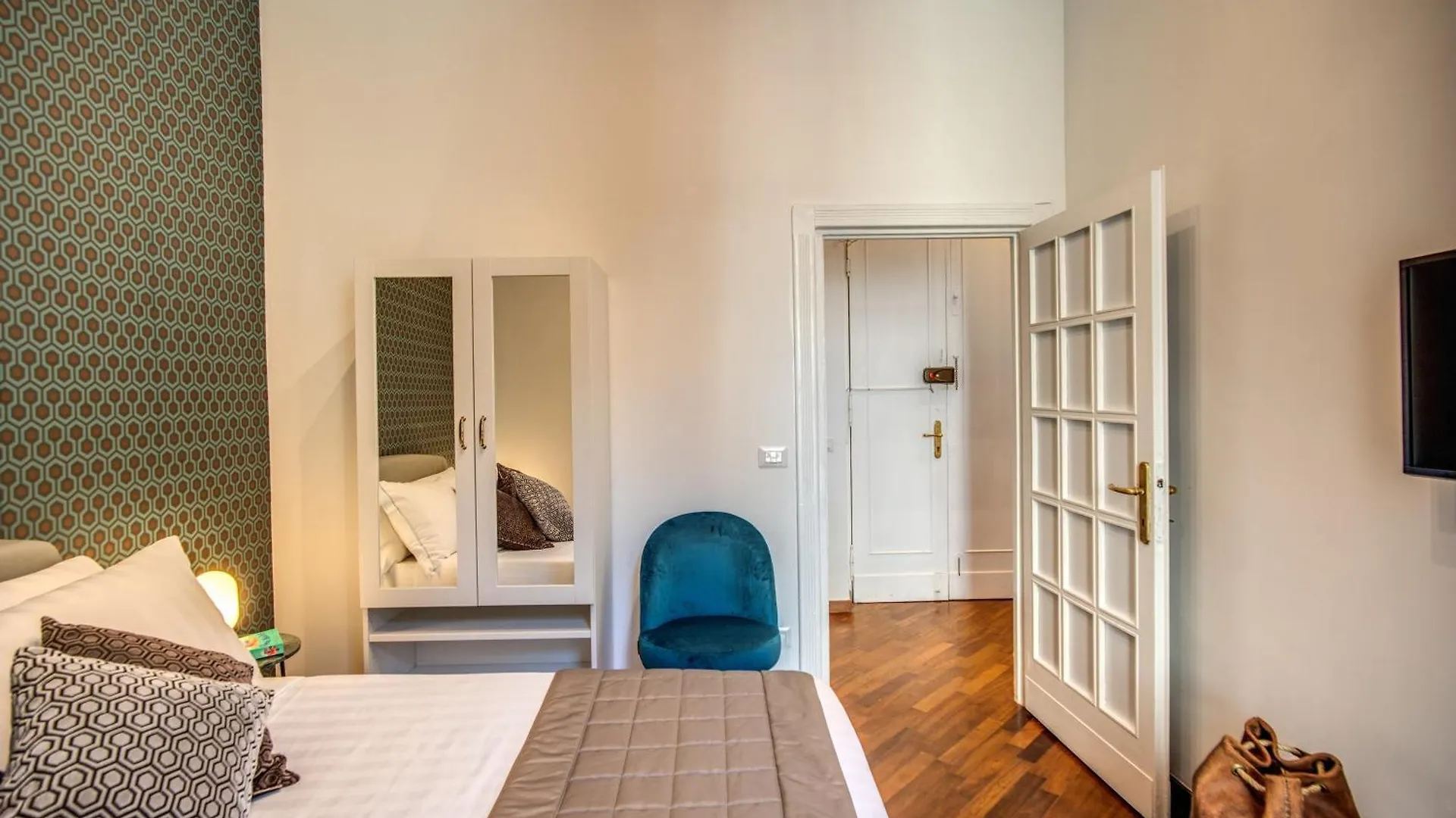Tree Charme Trilussa Bed & Breakfast Rome