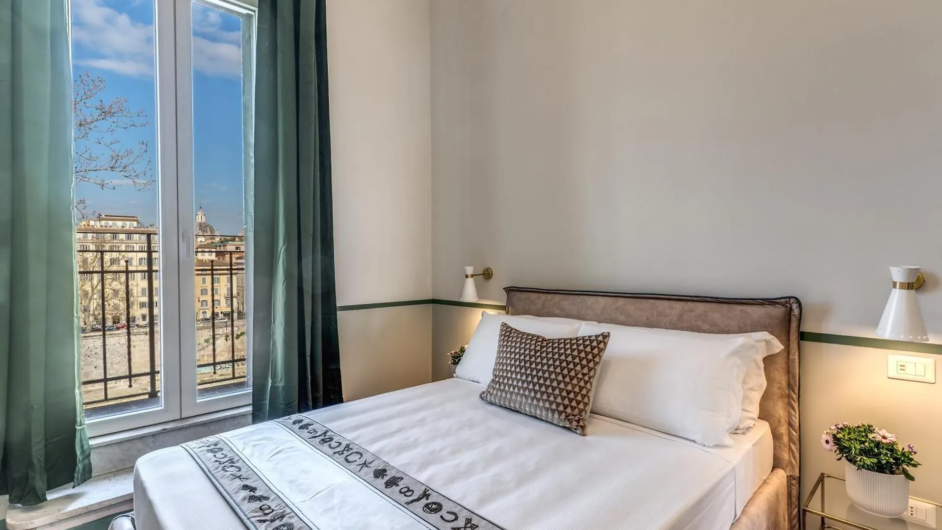 Tree Charme Trilussa Bed & Breakfast Rome Italy