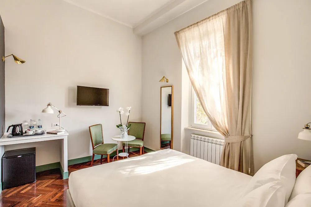**  Tree Charme Trilussa Bed & Breakfast Rome Italy