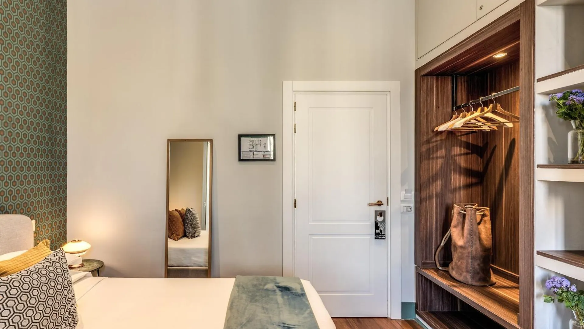 Tree Charme Trilussa Bed & Breakfast Rome Italy