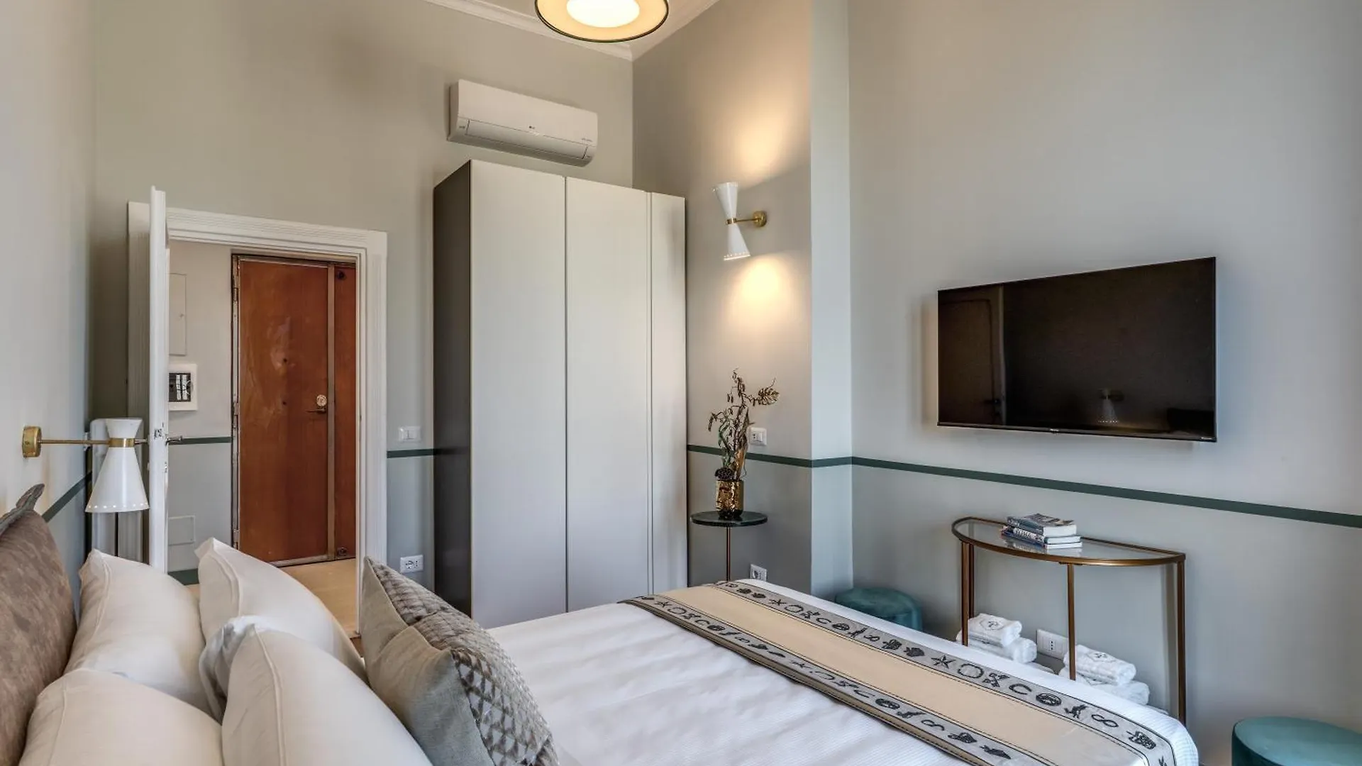 Tree Charme Trilussa Bed & Breakfast Rome