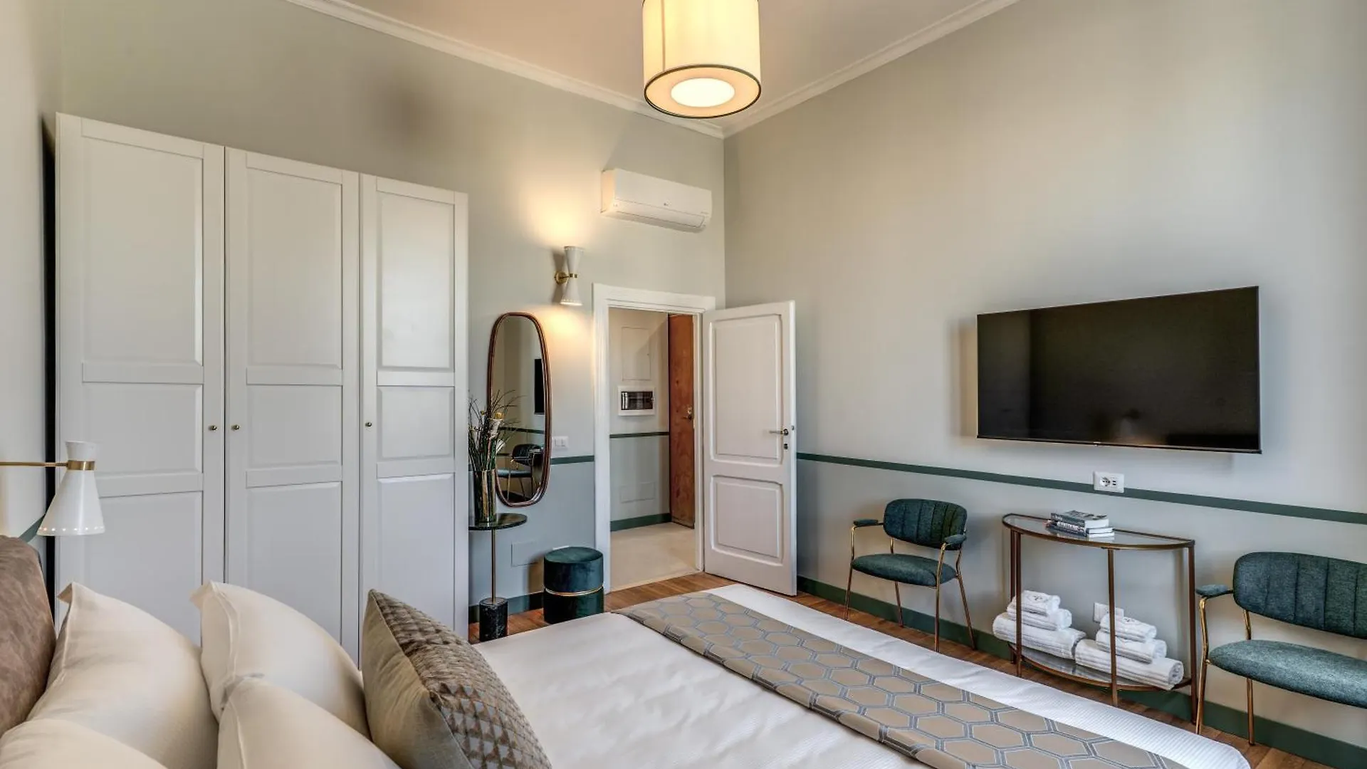 Tree Charme Trilussa Bed & Breakfast Rome